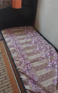 تخت یک نفره