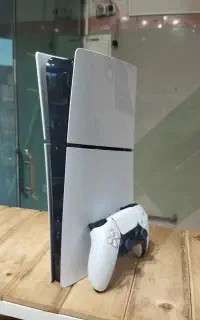 ps5 slim تمیز و سالم آماده بازی