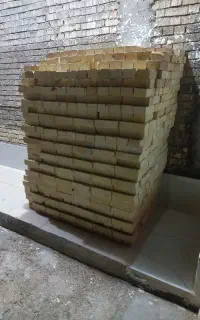 آجر اصفهان نزدیک ۲۰۰۰الفین .وشسته یه نیسان