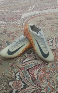 کفش فوتبال