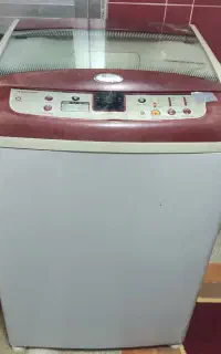 لباسشویی و جارو برقی