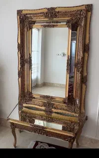ایینه وکنسول