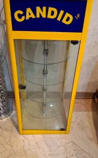 ویترین گردان چراغ دار