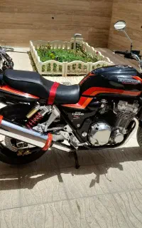 cb1300