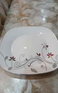 بشقاب چینی مارک پردیس