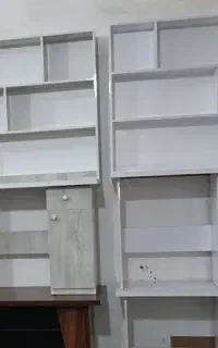 میز تحریر کتابخانه