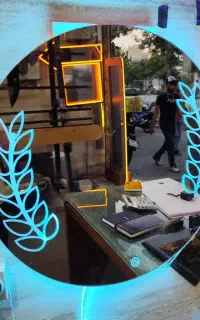 آینه نئون دار .  آینه ال ای دی.  آینه گرد