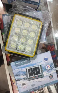 پرژکتور خورشیدی
