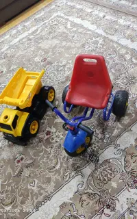 سه چرخه و ماشین
