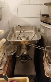 لوازم رستوران به علت تغییر شغل