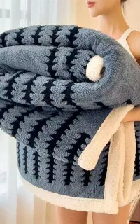 پتو گوسفندی دونفره مناسب روی تخت