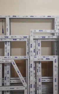 خدمات تولید انواع درب و پنجره ی دوجدارهupvc و توری