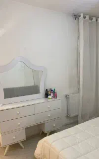 اینه بزرگ سالم و سفید