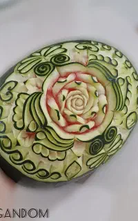 عیدی عروس ومیوه ارایی