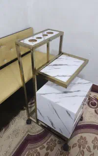 نیمکت آرایشگاهی و ترولی