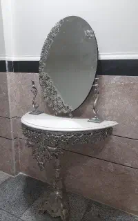آیینه و شمعدان
