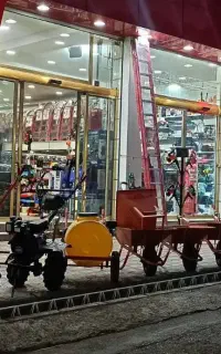 حسابدار کارشناس فروش فروشنده خدمات راننده باماشین