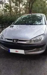 ۲۰۶ تیپ ۲ دور رنگ شاسی سالم نقره ای مدل ۱۳۸۳
