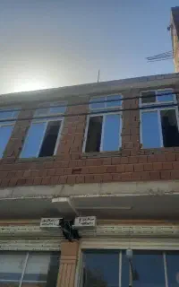 پنجره آلمینیومی در حد