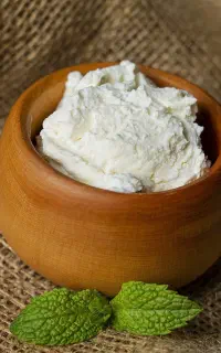ماست چکیده گاوی