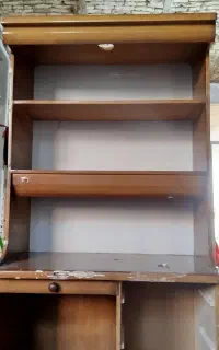 کمد چرخ خیاطی و کامپیوتر