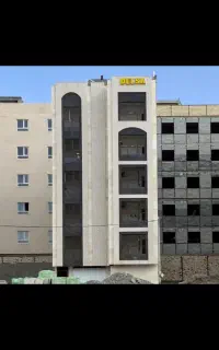 فروش یک واحد طبقه چهارم