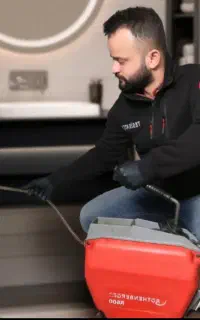 لوله بازکنی فنرزن چاه بازکن سراسر کرمان شبانه روزی