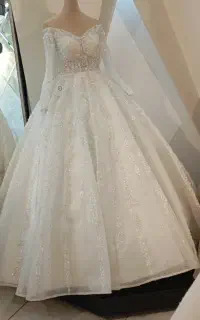 لباس عروس بسیار شیک و ترند تن خور بسیار زیبا