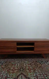 میز تلویزیون چوبی