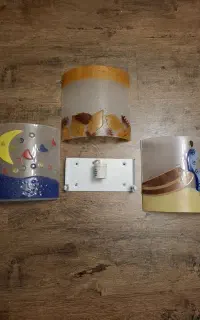چراغ دیواری