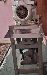 چرخ گوشت صنعتی در حد نو