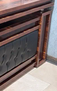 میز مدیریت و صندلی