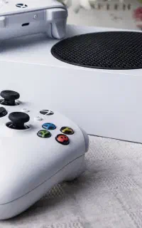Xbox series S دو دسته