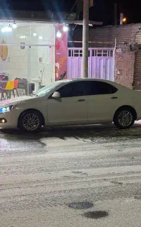 جک j5اتوماتیک فول