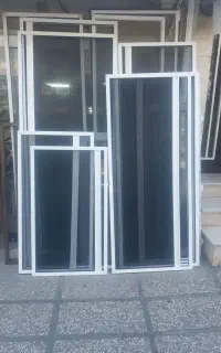 درب پنجره توری