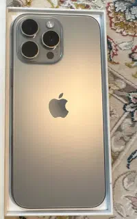 iphone 16 pro max (256/8)  با گارانتی