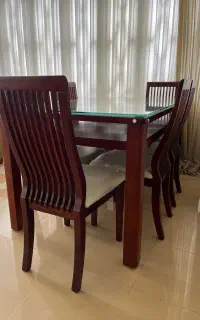 میز چوبی ۶ نفره