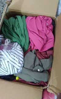 تعدادی لباس زنانه نو در حد نو