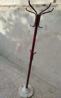 ۲ تا چوب لباسی و۲ تا آب چکان