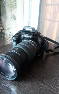 دوربین عکاسی سونی آلفا ۳۰۰