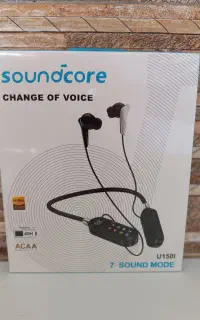 گردنی anker u150i همراه با نمایشگر