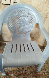 صندلی پلاستیکی