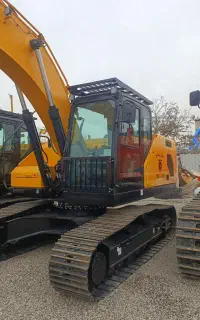 بیل مکانیکی ۲۴۰ تیراژه ماشین
