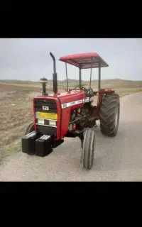 یک دستگاه تراکتور