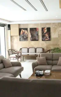 سرایدار و پذیرش هتل