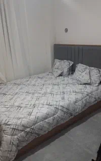 تخت دو نفره نو نو بدون نقطه