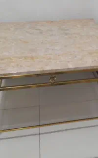 میز‌عسلی