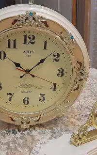 ساعت دیواری آویز