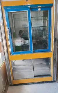 یخچال ویترینی