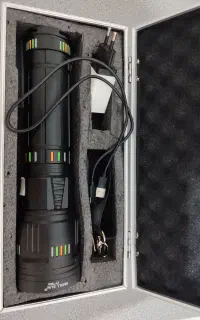 چراغ قوه اسمال سان ZY-T600 اورجینال